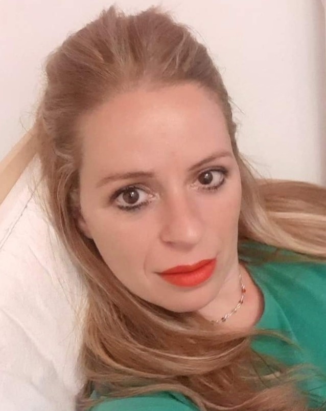 Roxana Lascarache Profile Picture