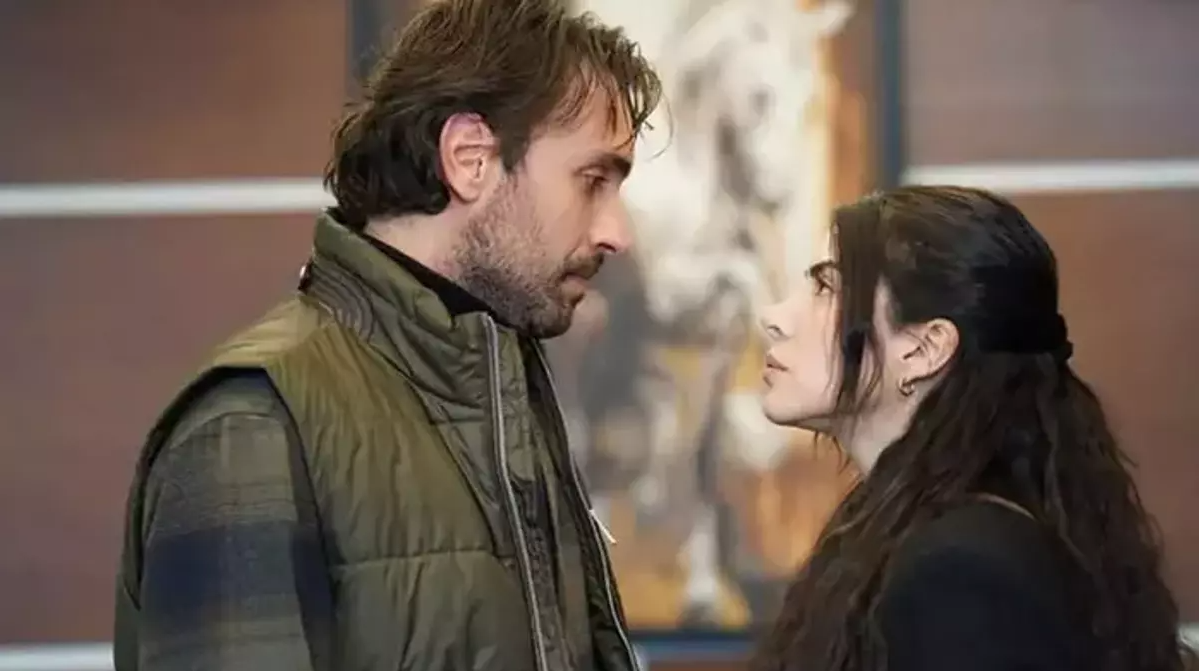 Urmărește O mare de secrete episodul 22 subtitrat în română